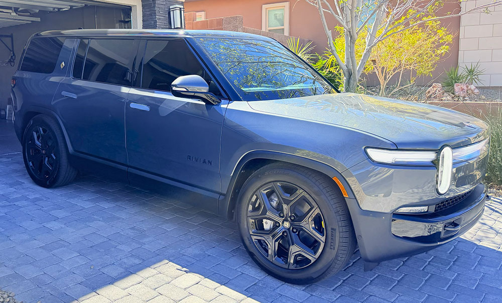2026 Rivian R1S El Cap Granite